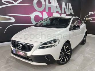 volvo v40 cross country 2.0 t4 awd summum auto