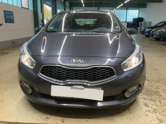 kia - ceed 1.6 crdi vgt 128cv emotion