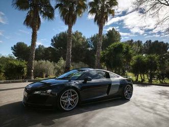 r8 4.2 fsi quattro r tronic