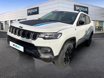 1.3 turbo t4 240ch phev 4xe trailhawk at6 eawd