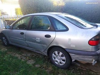 laguna 2.0l rxe 1995 boîte auto