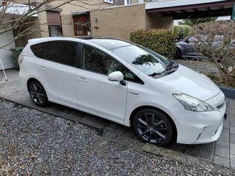 prius.1.8.aspiration.7 zitter. dealer onderhouden. geen import.