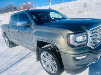 2017 gmc sierra denali-crew cab, 4x4,beautiful condition,6.2 hd v8