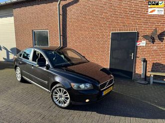 volvo s40 - 1.8 momentum airco, pdc, lm velgen