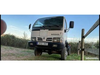 nissan cabstar 4x4 pere maimi 3.0d 125cv 2004 200.000km