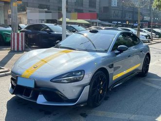 xiaomi su7 ultra 1548 к.с.