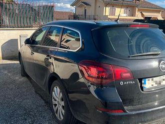 opel astra 2011