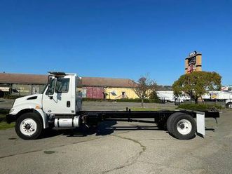 2016 international 4300 cab and chassis **cummins, ca compliant**
