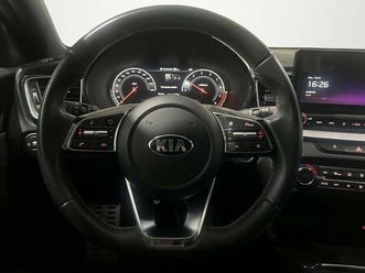 kia proceed gt-line abril/21