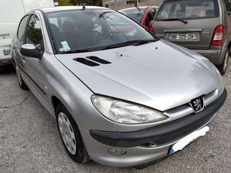 peugeot 206 1,4i xt 75cv pack clim boite auto
