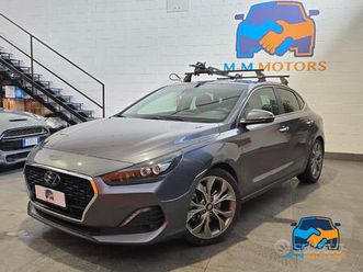 hyundai i30 fastback 1.4 t-gdi business dct