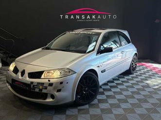 renault megane ii coupe f1 team r26 / n°1105 / banquette arriere disponible / ligne d'origine disponible