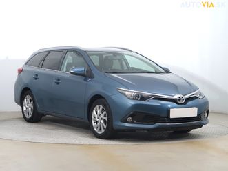 toyota auris 1.2 ti, serv.kniha, tempomat za 10 400 €