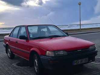 toyota corolla sedan 1.3