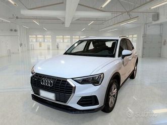 audi q3 45 tfsi e s tronic business