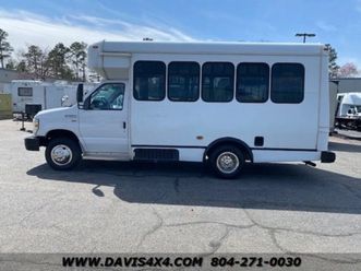 2010 ford e-350 superduty handicap equipped shuttle bus