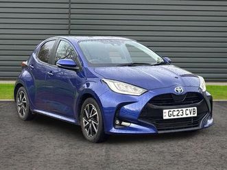 toyota yaris design hatchback's 1.5 vvt-h design e-cvt euro 6 (start/stop) 5dr