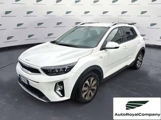 kia stonic 1.2 eco gpl urban del 2024 usata a roma