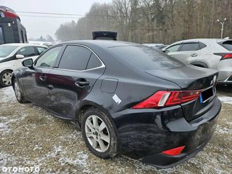 lexus is 300h elegance