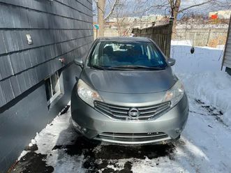 2015 nissan versa note**only 88k**rear backup camera