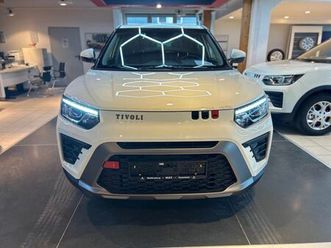 kgm tivoli essential 1.5 t 163 ps navi/kamera/pdc