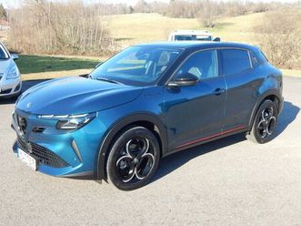 alfa romeo junior ibrida 1.2 vgt 48v-hybrid speciale at