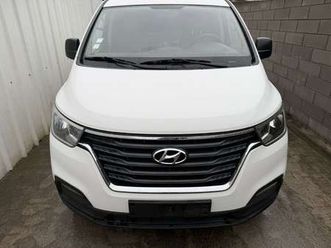 2.5 crdi travel 6 seater (eu6)