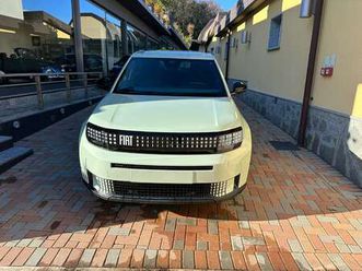 grande panda 1.2 hybrid business 110cv edct