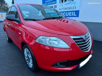 belle lancia ypsilon 0.9 twinair silver 85 cv première main