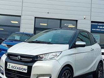 aixam coupé premium blanc nacré véhicule d'occasion sans permis