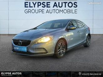 volvo v40 t2 122ch momentum