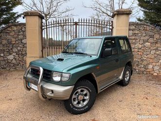 mitsubishi pajero / montero / 2.8 td / 125 cv / pack gls + / boite de vitesse super select / clim /phase 2 / suspension pilotée d’origine/ 5 places / sièges sur