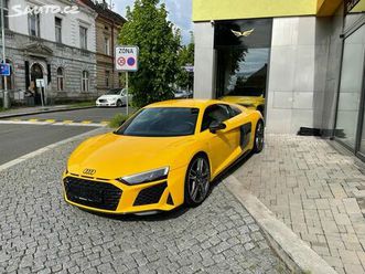audi r8 v10 performance carbon skladem