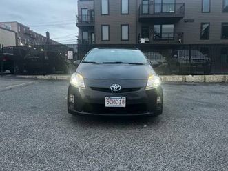toyota prius three 2010