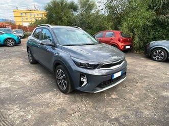kia stonic unico proprietario
