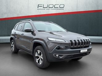 cherokee 3.2 trailhawk awd 9atx