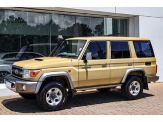 2018 toyota land cruiser 76 4.5 d v8 station wagon