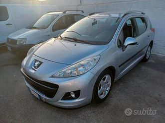 peugeot 207 1.4 benzina s.w. anno 2011