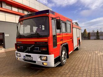 mașina de pompieri volvo fl6 automată, înmatriculată și echipată brasov