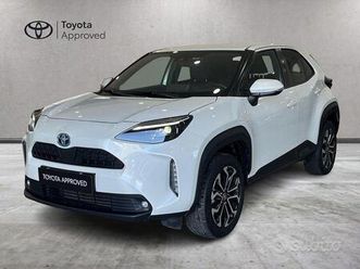 toyota yaris cross 1.5h trend awd-i 116cv e-cvt