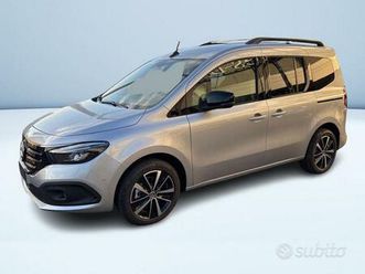 mercedes-benz eqt 200