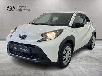 toyota aygo x 1.0 active 72cv