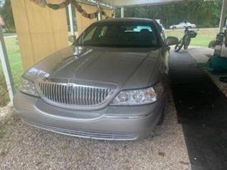 2004 lincoln town car