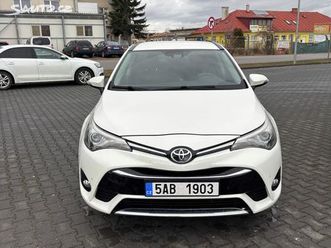 toyota avensis 2.0 d-4d 105 kw, čr původ, top