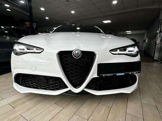 giulia 2.0 t veloce q4 280cv/auto/panorama