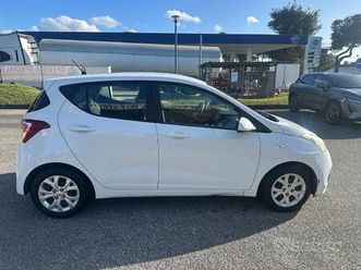 hyundai i10 login 1.0 benzina 2015 – unico proprie