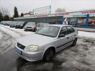 hyundai accent 1,3 63kw liftback - liftback benzin