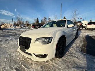 chrysler 300 2022 touring l