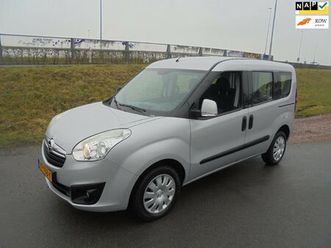 opel combo tour opel combo 1.4 benzine 5 persoons airco trekhaak 96.000km