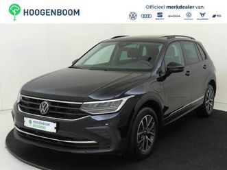volkswagen tiguan 1.4 tsi ehybrid life | panoramadak | achteruitrijcamera | 3-zone airco | adaptieve cruise control | carplay | navigatie | stoel- en stuurwielv